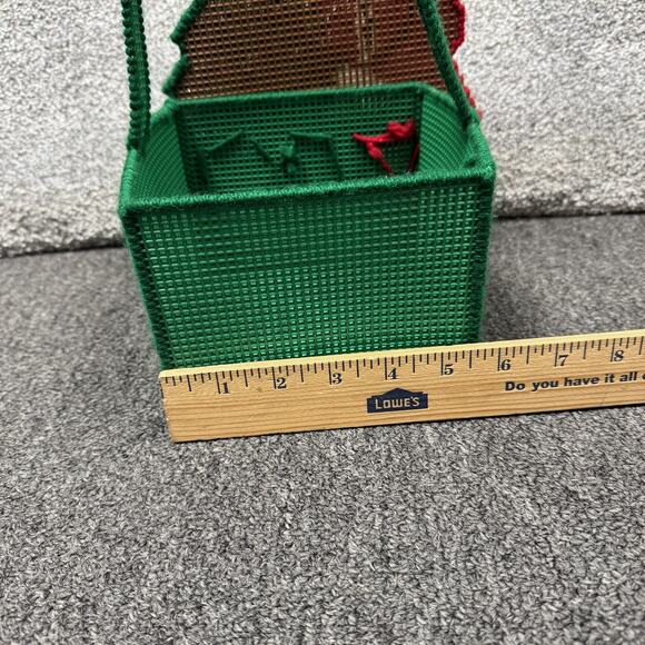 Vintage Handmade Plastic Canvas Christmas Bear Tree Basket Needlepoint Holiday - Picture 9 of 10